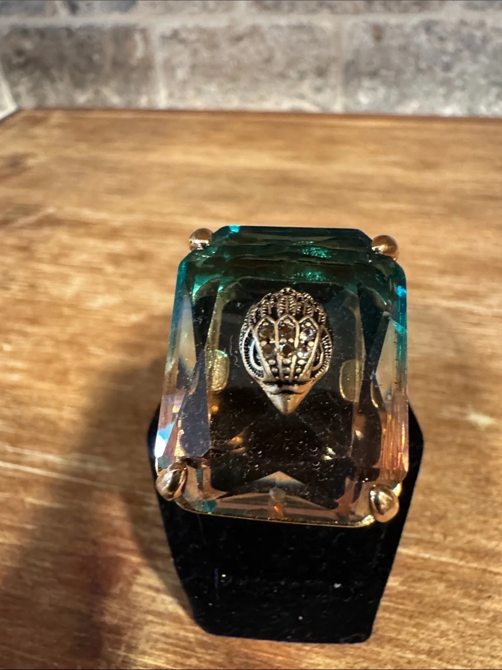 Kurt Geiger Cocktail Ring Ombré Color Size 9